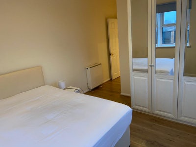     Luxury Zone 1 Ensuite Main Photo