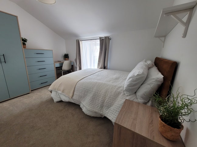 Stylish All-Inclusive Rooms - Heart of Camborne Main Photo