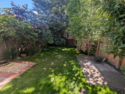 Spare Room in 2-Bed Semi with Garden & Parking Main Photo