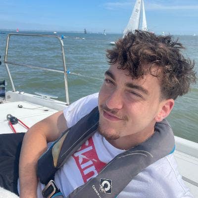 Student Male seeks a single or double room Main Photo
