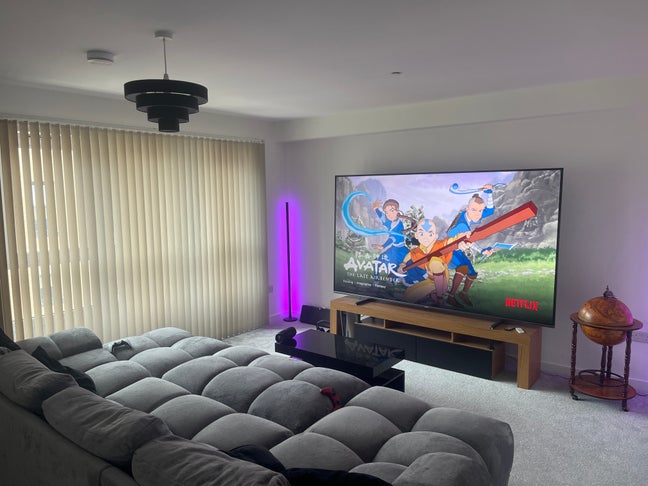 Room to rent in two bedroom flat  Main Photo