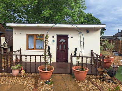 Fully self contained annex Main Photo