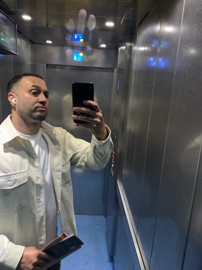 Finance Professional looking for Double Room  Main Photo