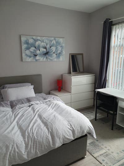   Beautiful  Double Room  beside  RVH Main Photo