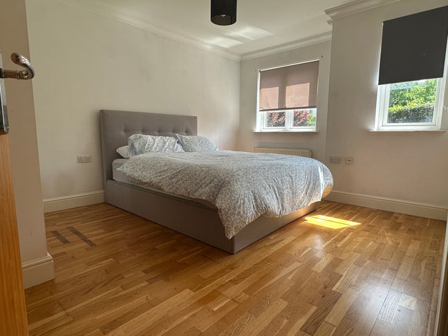 Cozy Ensuite Double Room to Rent Main Photo