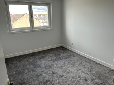 Room to rent in shared maisonette Main Photo