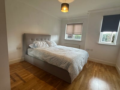 Cozy Ensuite Double Room to Rent in near heathrow Main Photo