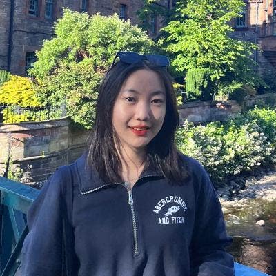 Professional Female seeks a double room Main Photo