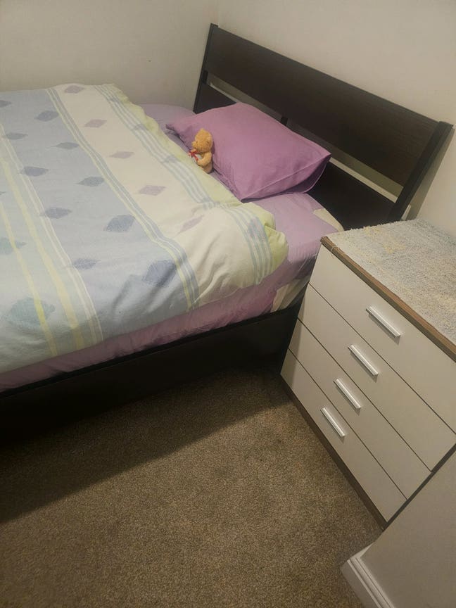 Neat, spacious, lovely and secure Main Photo