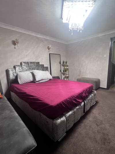 King size room available for rent in Mitcham  Main Photo