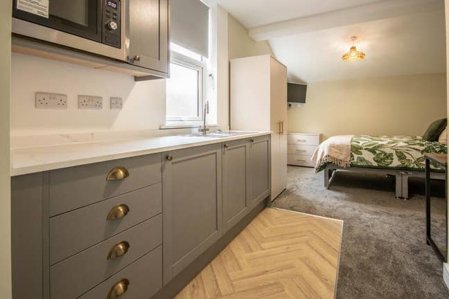 Bespoke Studio En-Suite Double Rooms! Main Photo