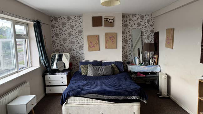 Room for rent Solihull Sunday-friday. Main Photo