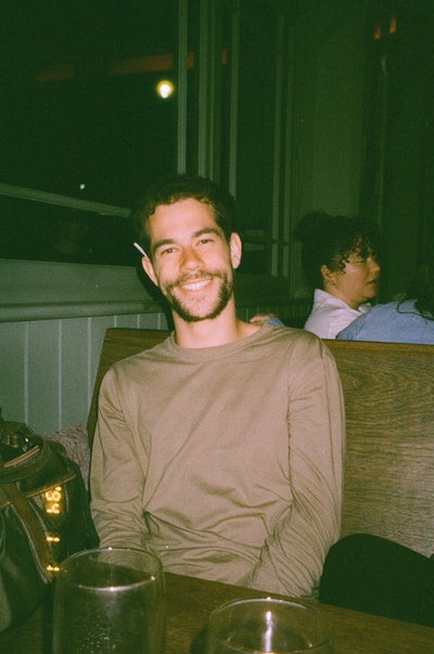 Professional looking for a short let flat share Main Photo
