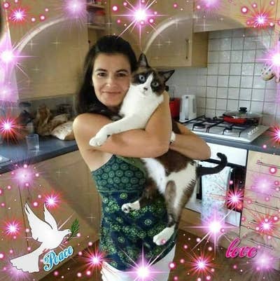 My name is Fatima I'm Portuguese and I live i... Main Photo