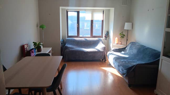 Double Room available in South West London Main Photo