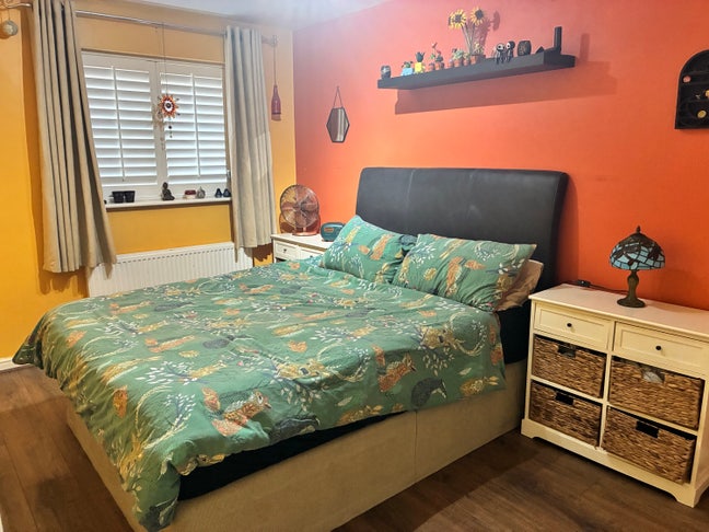 Double room to let, private bathroom, detached  Main Photo