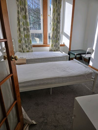 Room for rent Main Photo