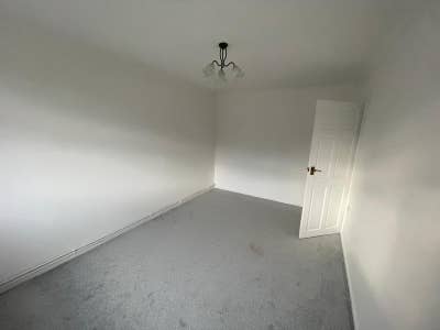 Double room available for female Main Photo