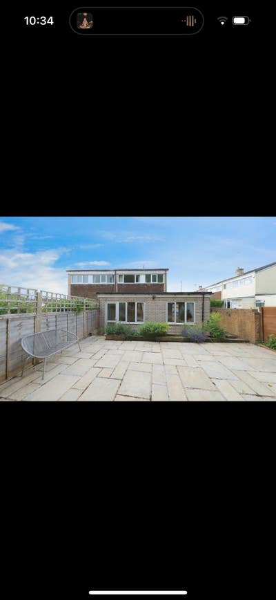 3 Bedroom Semi - 2 Room House Share Main Photo
