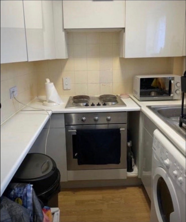 Spacious & Bright 1-Bedroom Flat Available Main Photo