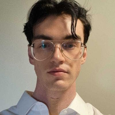 Professional Male seeks a double room Main Photo