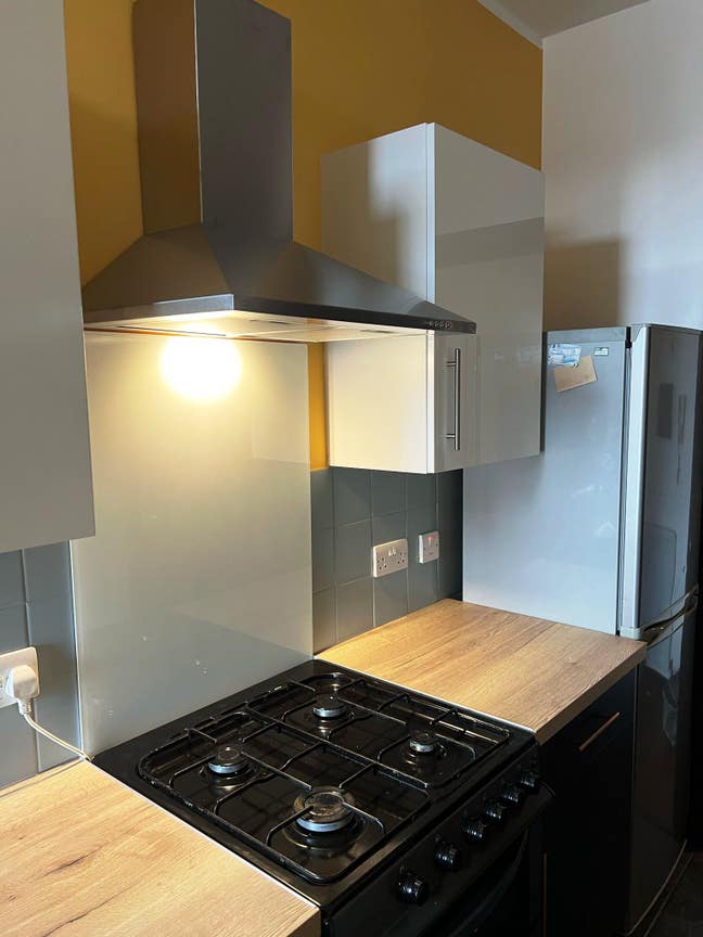 1-Bedroom Bright Spacious Flat for Rent Main Photo