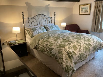 Double Ensuite + Parking - Rural Leek/Cheadle Main Photo