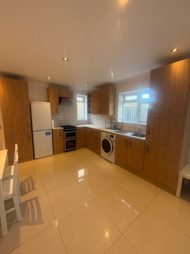Beautiful 1 Bedroom House to Rent in Whitton  Main Photo