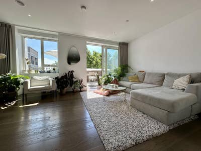Double Room to rent Elephant Park Main Photo