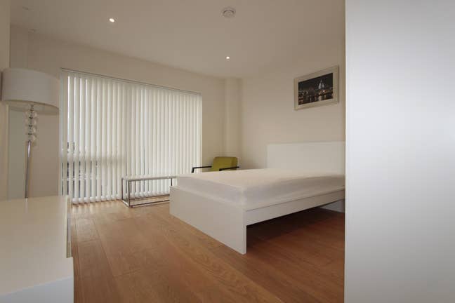 Luxury Vibes with Balcony by O2 and Jubilee Main Photo