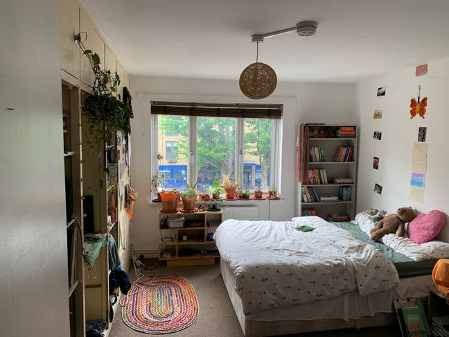 Very large Double Room - Brick Lane Main Photo