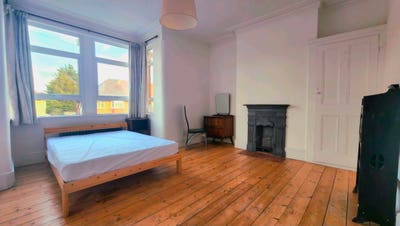 Large Double - Victorian House Main Photo
