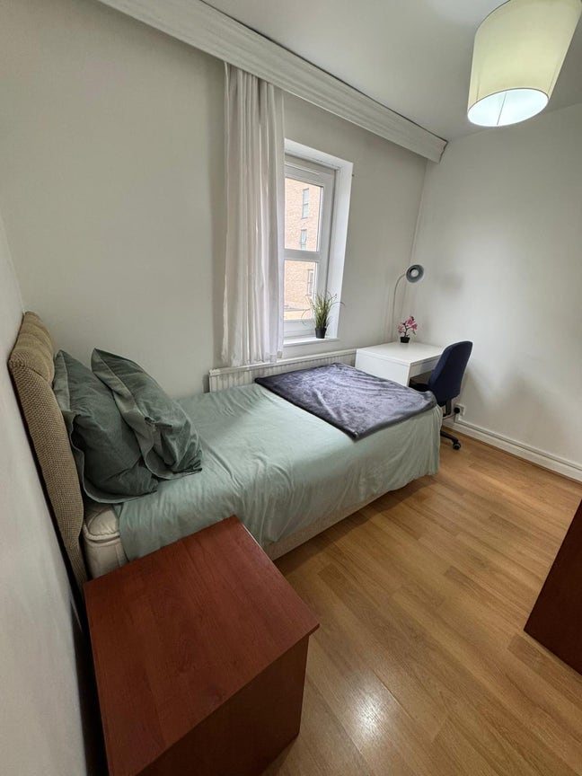 Lovely Room on Best Area ⭐  Main Photo