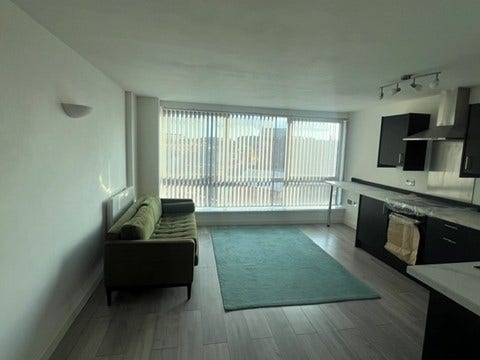 Fully Refurbished 1 Bed Flat Main Photo