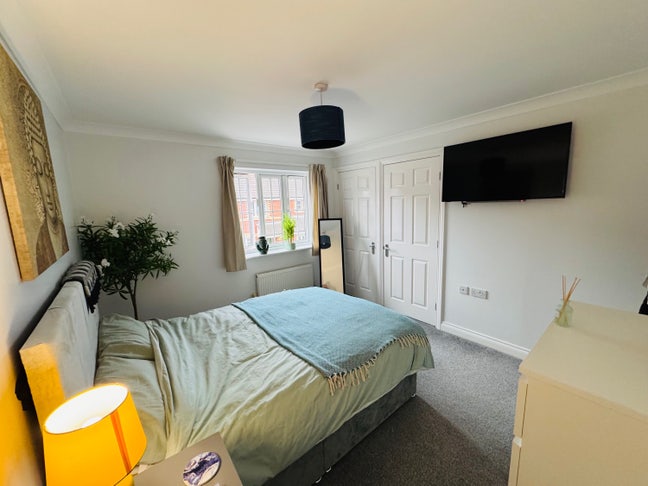Spare Room Main Photo