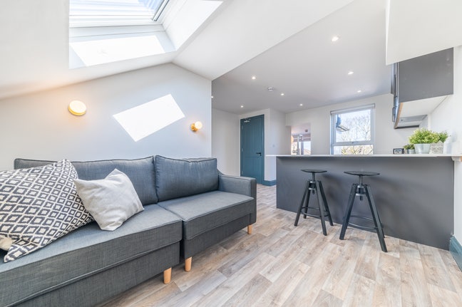 Premium Studio with All Bills Included 💷​🔥​ Main Photo