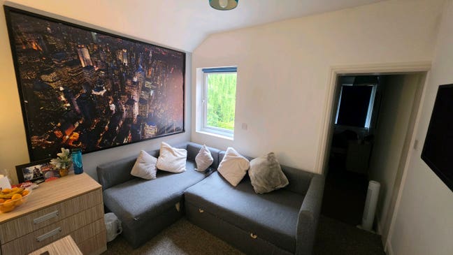 Studio-Style En-Suite Room – Quiet & Spacious Main Photo