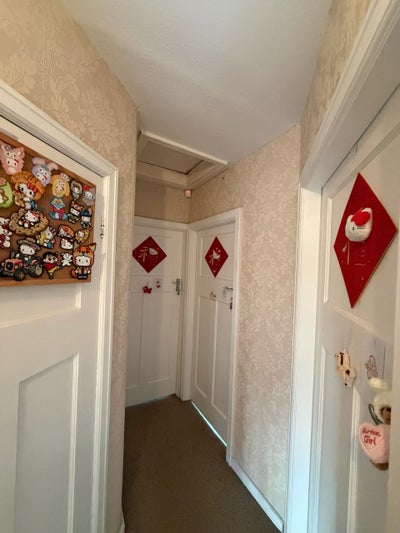 Three bedrooms semi-detached house   Main Photo