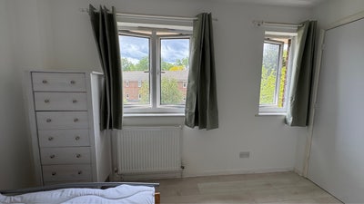 A rare opportunity to rent this double room Main Photo