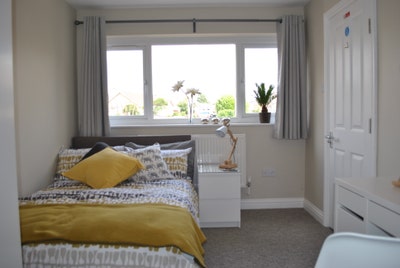 More than just a room, a home 🏠 Main Photo