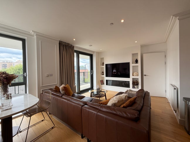 Modern double room | SE1 | Mon–Fri | Bills (Incl) Main Photo
