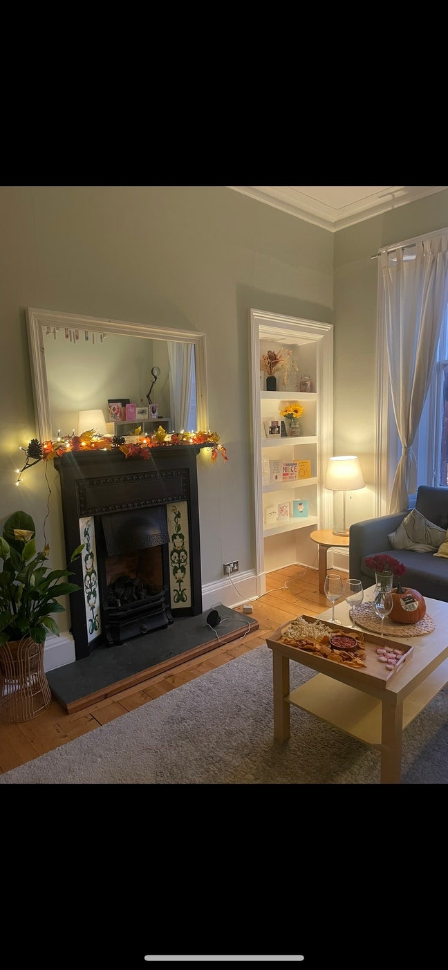 Double room available in Morningside flat  Main Photo