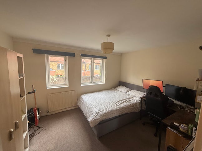 Double Room to rent in Waterloo (SE1) Main Photo