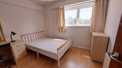 Double Room in Central Leamington Available Now Main Photo