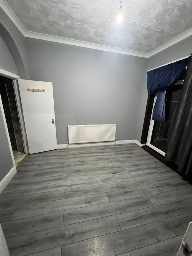 ✅️Stunning En-Suite Room 🏠 Ilford All Bills Inc Main Photo