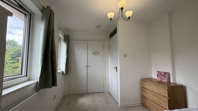 A rare opportunity to rent this double room Main Photo