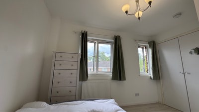 A rare opportunity to rent this double room Main Photo