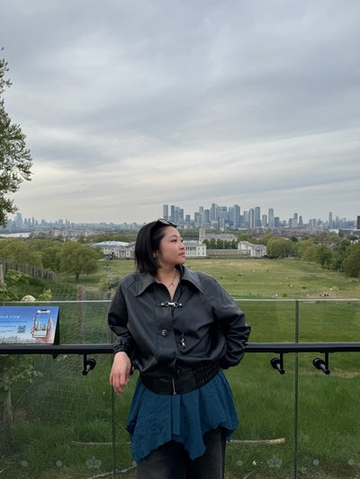 Professional Female seeks a single or double room Main Photo