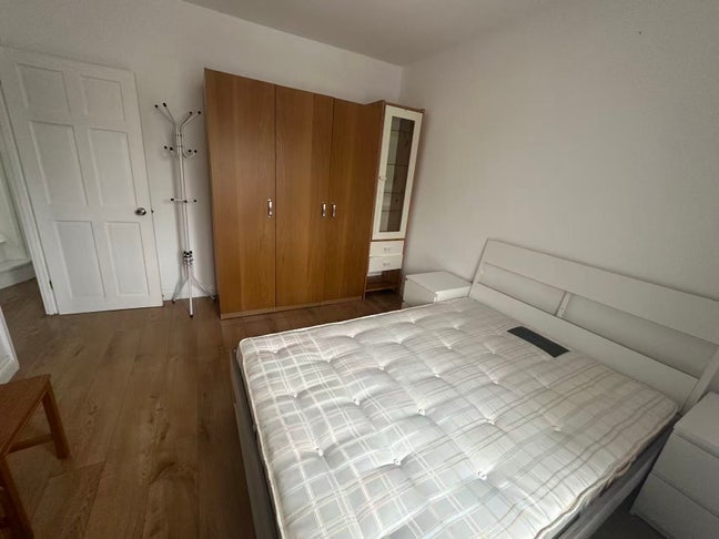 Fully furnished Double room for rent Main Photo