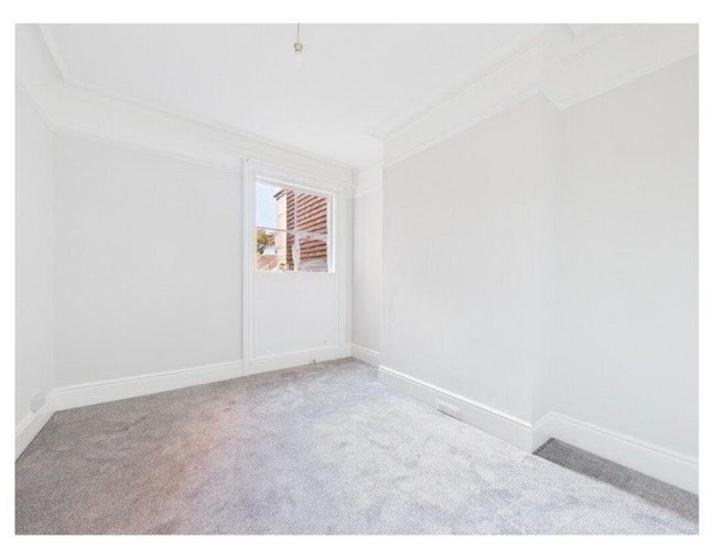 Room for rent Main Photo